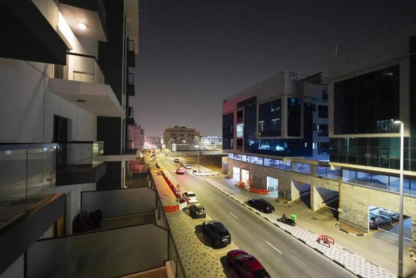 דובאי Brown Stone - Dragon Mart International City 0*,